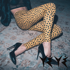 Cheetah-Leopard-Animal printed leggings-yellow-mustard