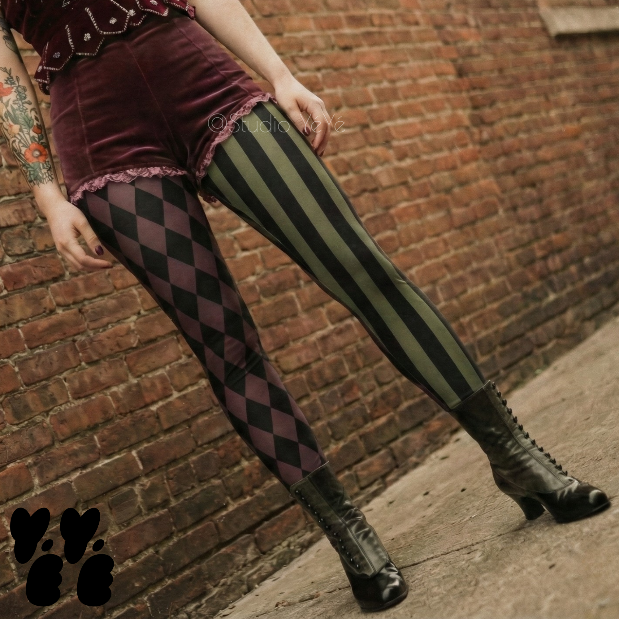 Studio-Yeye-Jester-Clown-Leggings-Burgundy-Olive-Green