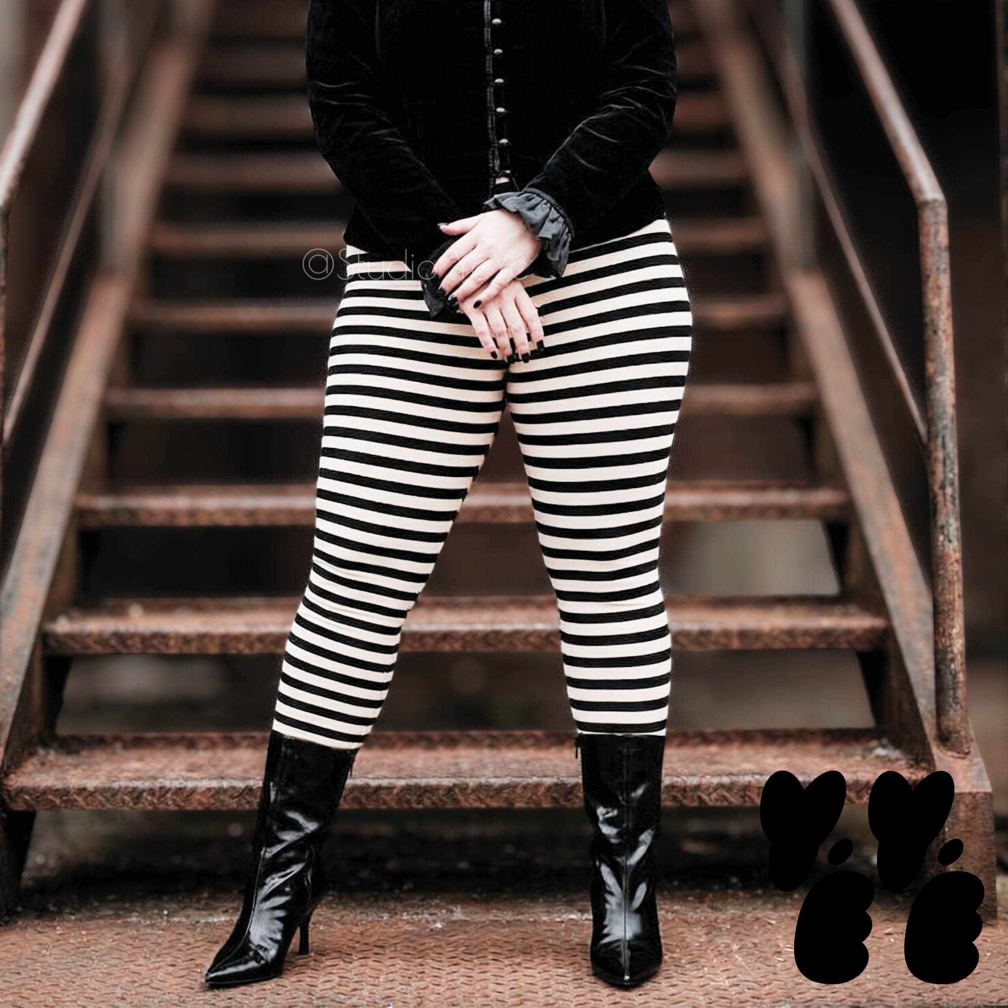 STRIPE Plus Size Leggings - BLACK & BEIGE WHITE